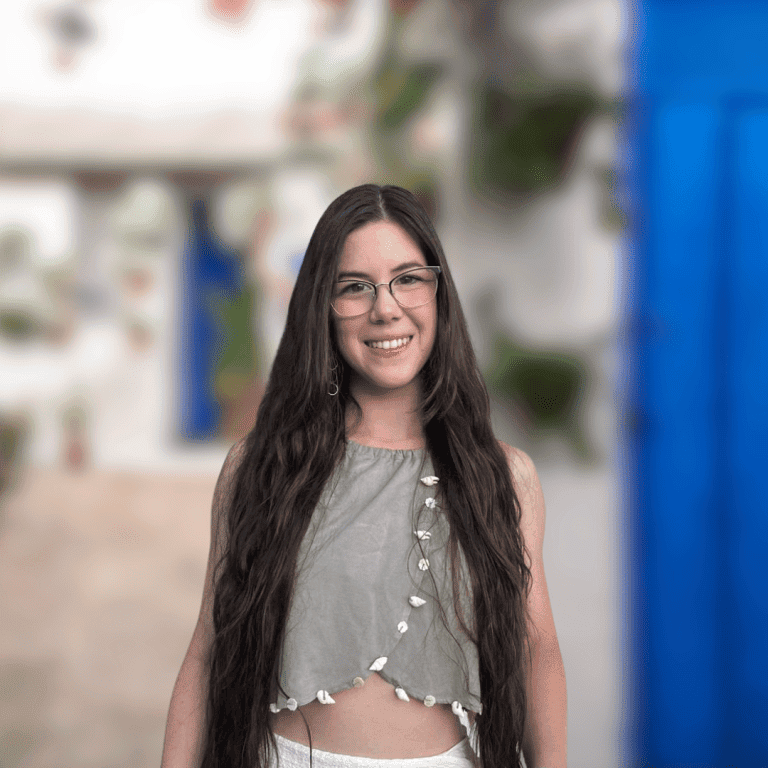 Nerea, profesora que forma parte del equipo de SPANISH TEACHER CARLA que ayuda a aprender español